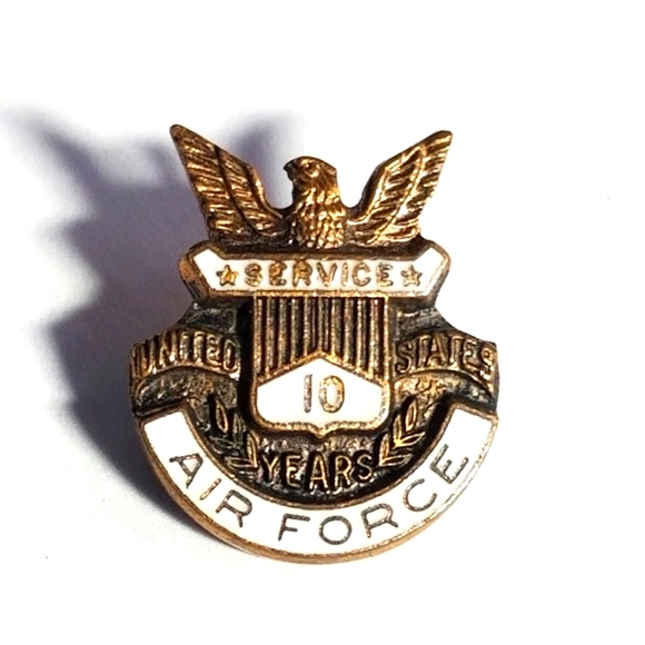 US Air Force 10 Years Service pin USAF military small brooch vintage - Picture 1 of 5